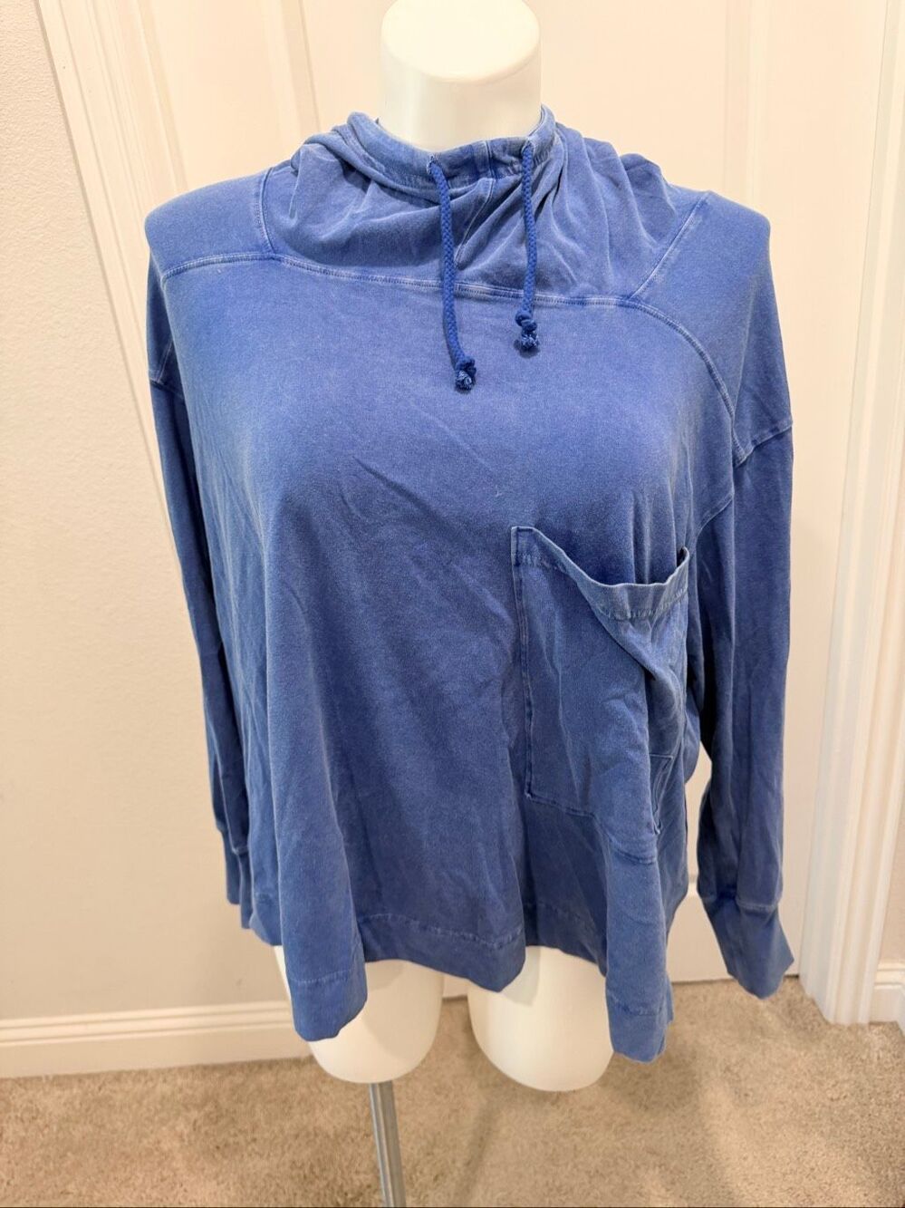 Free People Movement Womens Size Medium M Blue Pullover Hoodie Sweatshirt Pocket